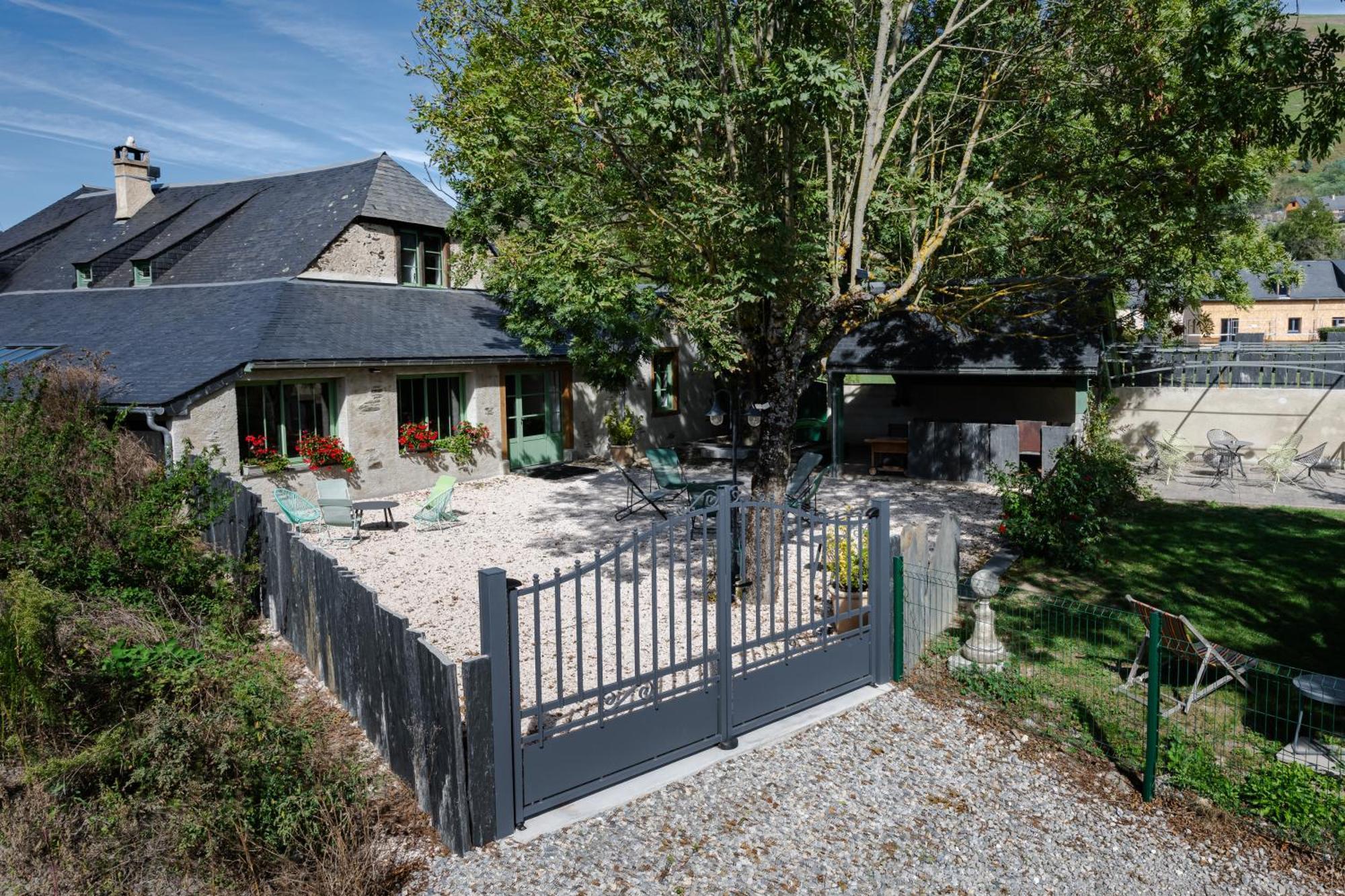 Grange Renovee En Gite/Maison/Chalet Arreau Buitenkant foto